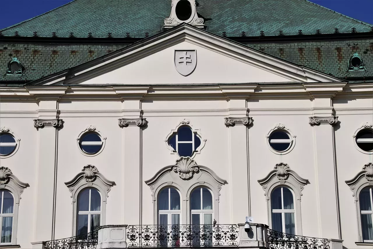 Demonstrace začala před prezidentským palácem (na obrázku).