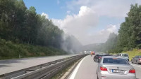 Požár osobního automobilu s vlekem. (20.8.2021)