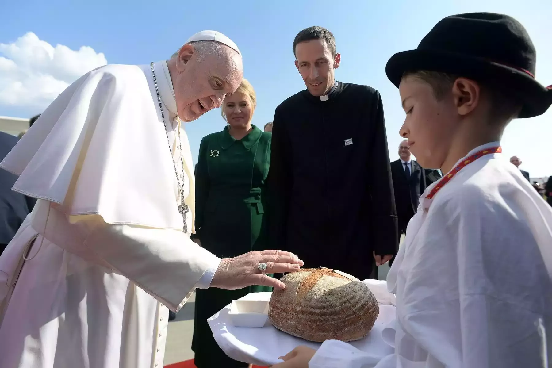 Papež František zahájil návštěvu Slovenska