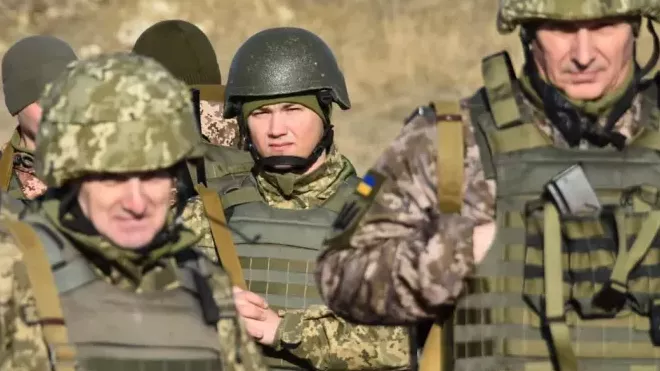 Ukrajinští vojáci popisují život během bojů proti ruským okupantům jako apokalypsu