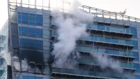 Požár zasáhl výškovou budovu v Londýně