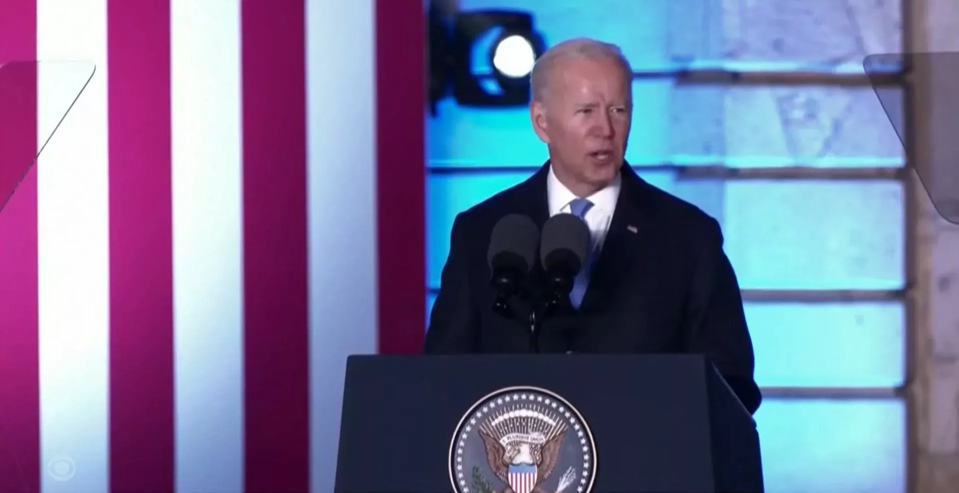 Joe Biden během projevu ve Varšavě (26. března 2022).