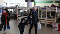 Obyvatelé Ukrajiny utíkají před invazí ruské armády
