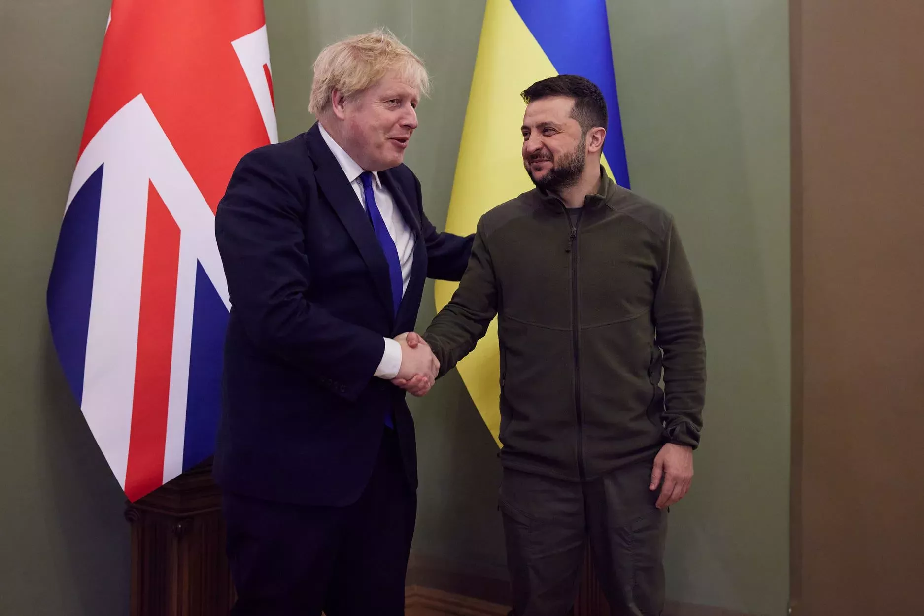Do Kyjeva dorazil k jednáním s ukrajinským prezidentem Volodymyrem Zelenským i britský premiér Boris Johnson (Kyjev, 9. dubna 2022).