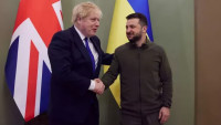 Do Kyjeva dorazil k jednáním s ukrajinským prezidentem Volodymyrem Zelenským i britský premiér Boris Johnson