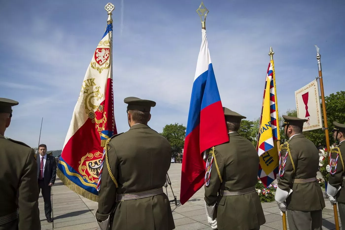 Politici a další si na Vítkově připomněli výročí konce války