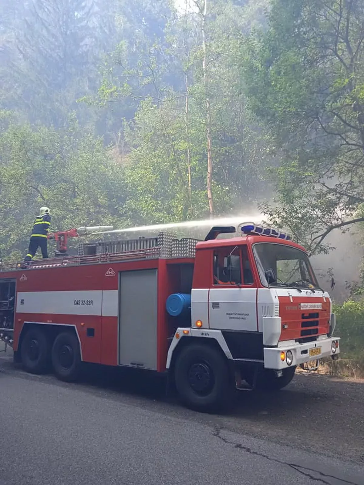Požár lesa u Hřenska (červenec 2022)