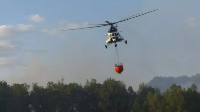 Požár lesa u Hřenska v Českém Švýcarsku