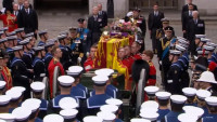 V Londýně začal pohřeb královny Alžběty II. (19.9.2022)