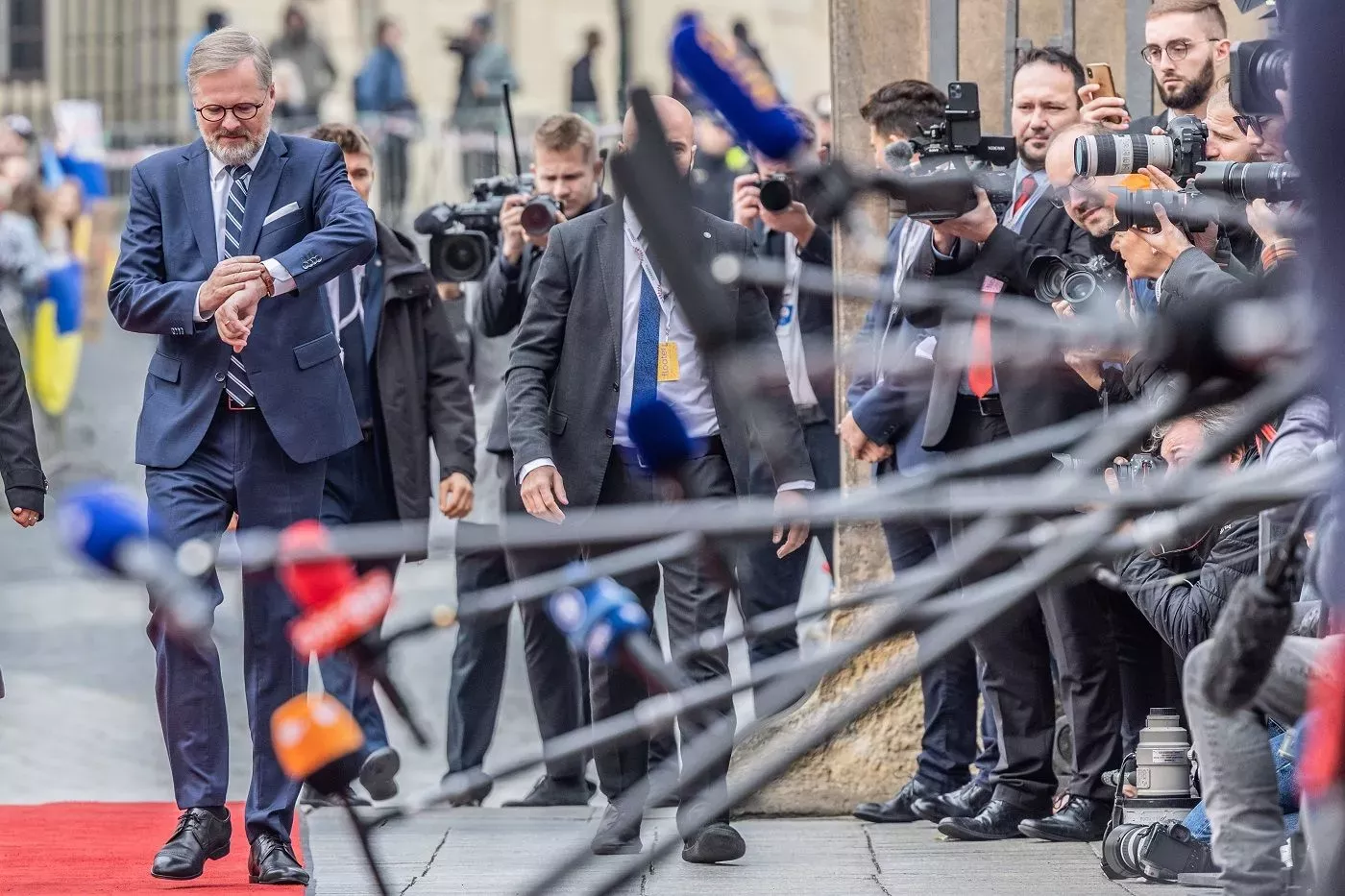 Na Pražském hradě se setkali evropští politici na neformálním summitu EU. (7.10.2022)