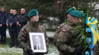 V polském Przewodówě pochovali první oběť zásahu rakety z Ukrajiny