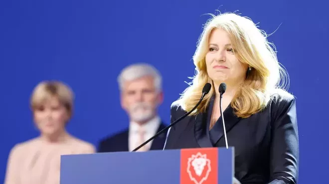 Nově zvolenému prezidentovi Pavlovi přijela poblahopřát Zuzana Čaputová