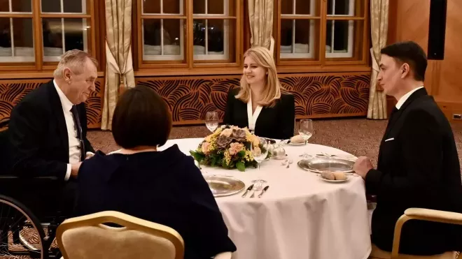 Miloš Zeman na večeři se slovenskou prezidentkou Zuzanou Čaputovou. (7.2.2023)