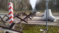 Polsko rozmísťuje na hranici s Ruskem a Běloruskem protitankové zátarasy