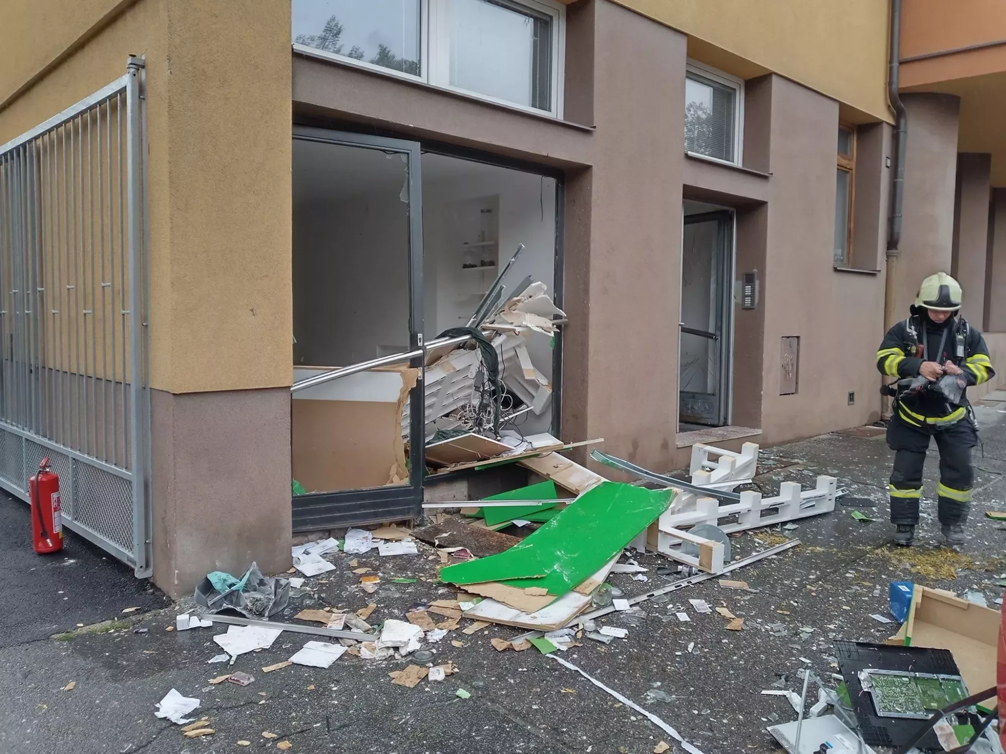 Dům v Hradci Králové poničil výbuch. (15.5.2023)