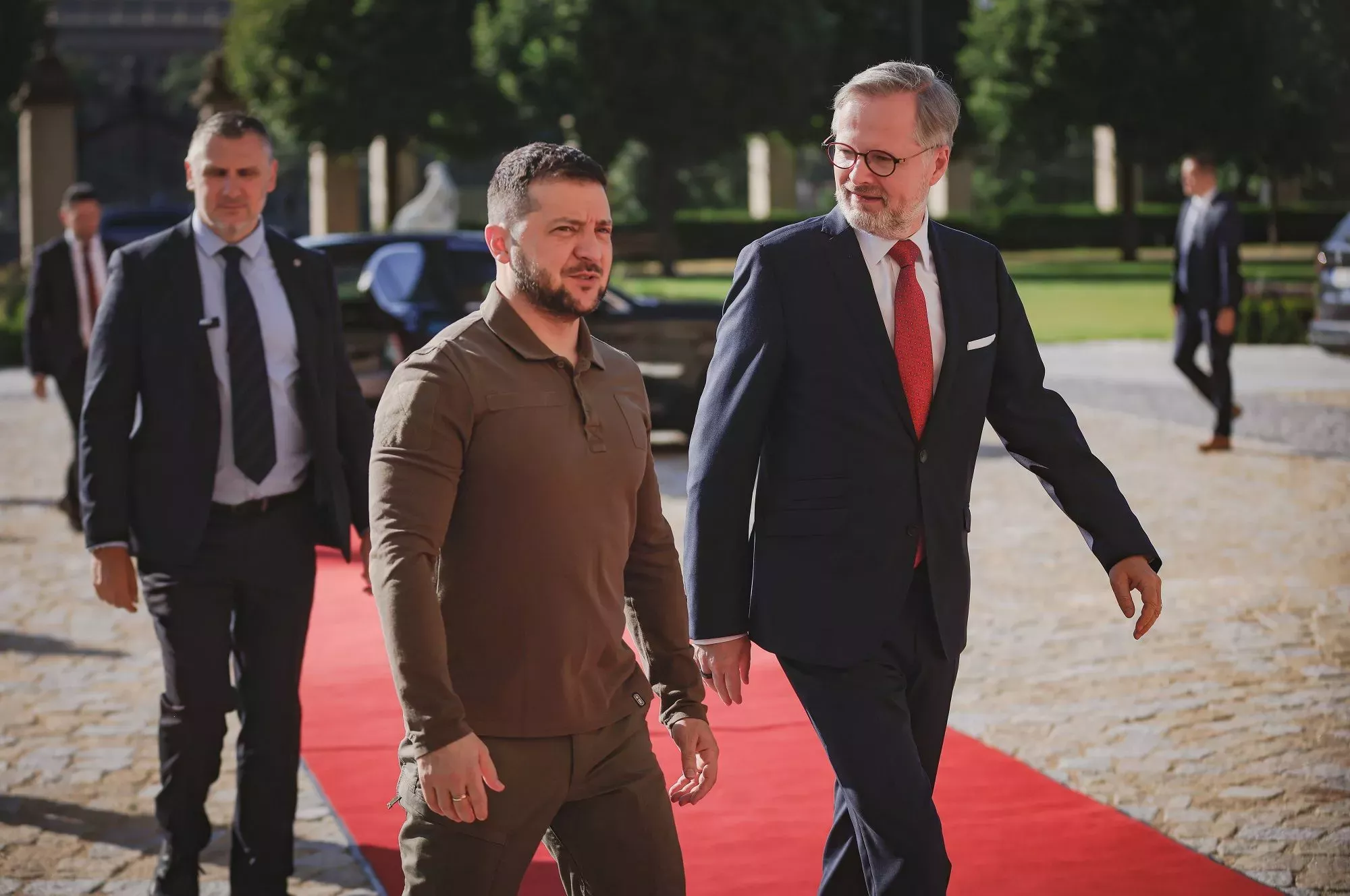 Volodymyr Zelenskyj přijel na jednání s premiérem Petrem Fialou. (7.7.2023)