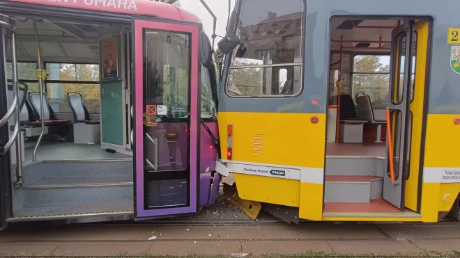 V Plzni se srazily tramvaje. (19.10.2023)
