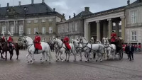 Dánská královna na své poslední cestě před abdikací